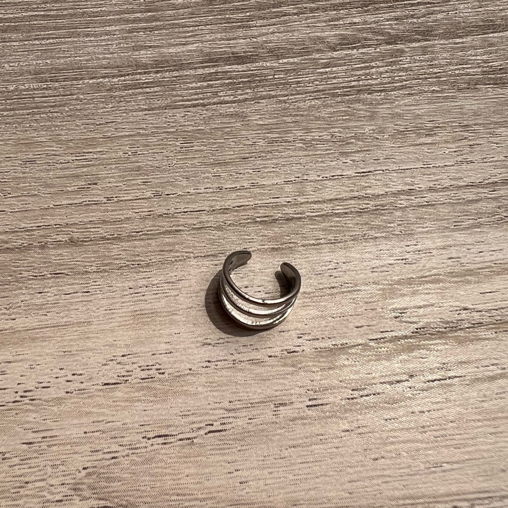 Ear Cuff - Picture 4 of 5